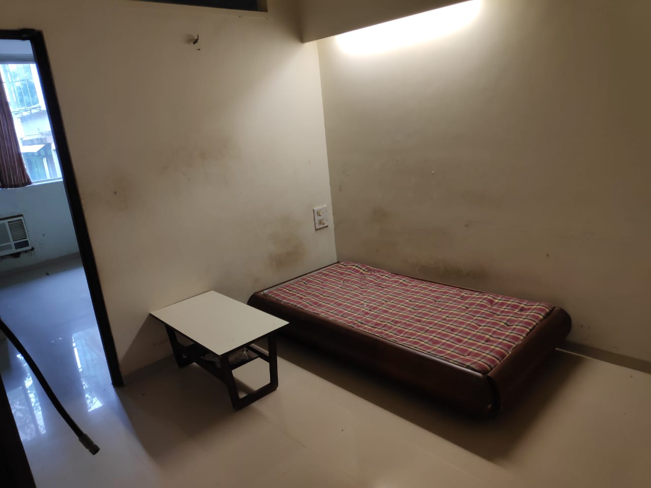 2 BHK Flat on Rent in Nepeansea Road - Chandralok
